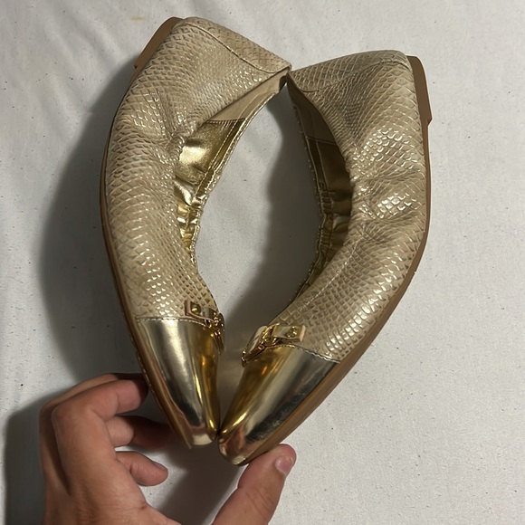 Michael Korda Gold Flats - Picture 11 of 13